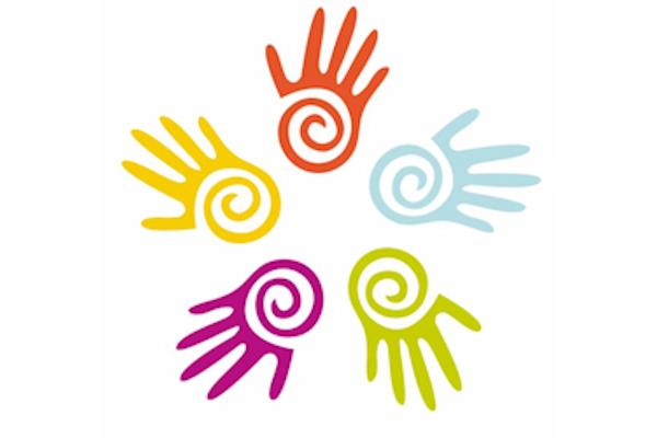Impronte colorate di mani
